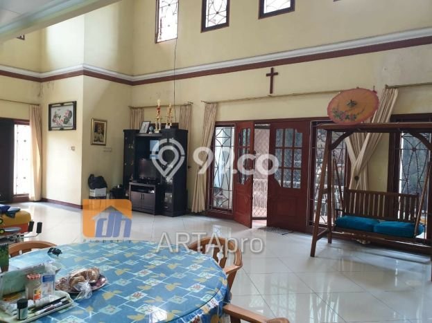 Rumah Elit LB 350m2 Siap Huni Desain Elegan di Cinere, Jakarta Selatan Rumah Elit LB 350m2 Siap Huni Desain Elegan di Cinere, Jakarta Selatan