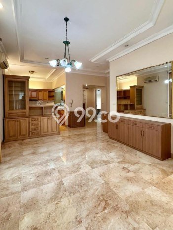 Rumah Elit Modern Tanpa Renovasi di Lebak Bulus Jakarta Selatan Rumah Elit Modern Tanpa Renovasi di Lebak Bulus Jakarta Selatan