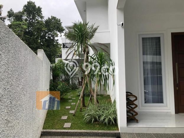 Rumah Luxury Modern Siap Huni di Lebak Bulus Jakarta Selatan Rumah Luxury Modern Siap Huni di Lebak Bulus Jakarta Selatan