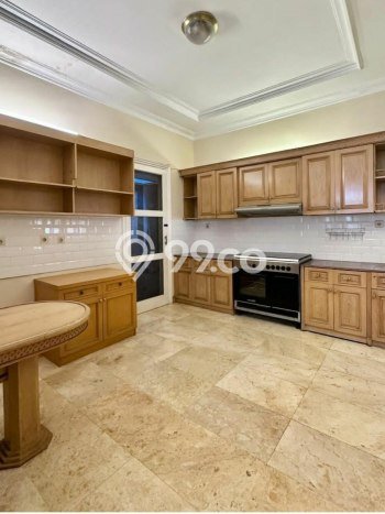 Rumah Elit Modern Tanpa Renovasi di Lebak Bulus Jakarta Selatan Rumah Elit Modern Tanpa Renovasi di Lebak Bulus Jakarta Selatan