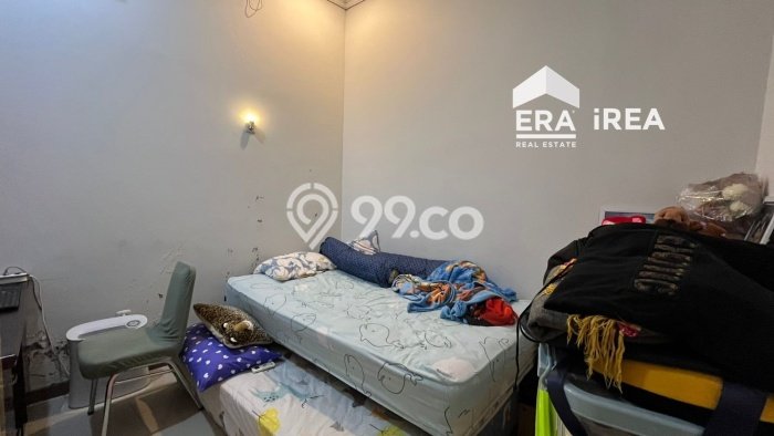 For Sale Rumah 4 Kamar Lokasi Ideal Nyaman dan Strategis di Jebres For Sale Rumah 4 Kamar Lokasi Ideal Nyaman dan Strategis di Jebres