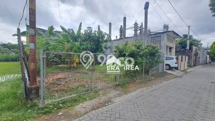 Tanah untuk Dijual di Kotagede Yogyakarta Luas 148m2 Tanah untuk Dijual di Kotagede Yogyakarta Luas 148m2