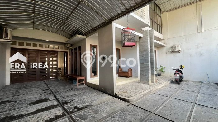 Rumah Eksklusif Siap Huni LT 302m2 di Kartasura, Sukoharjo Rumah Eksklusif Siap Huni LT 302m2 di Kartasura, Sukoharjo