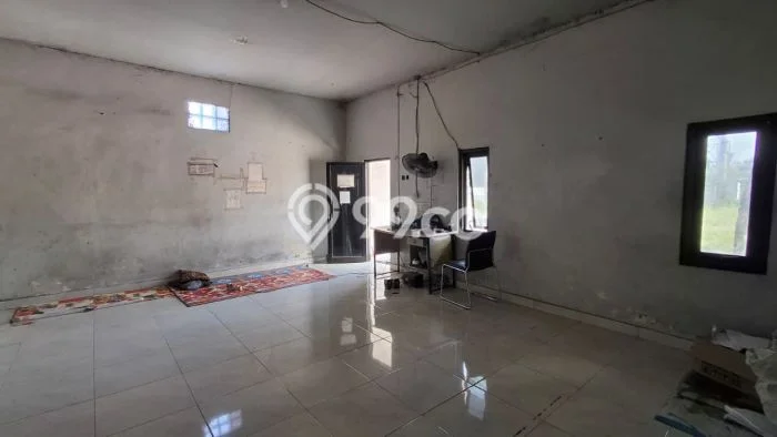 Unit Gudang Disewa Lokasi Klaten Tengah, Klaten Spesifikasi Luas Bangunan 700m2 Unit Gudang Disewa Lokasi Klaten Tengah, Klaten Spesifikasi Luas Bangunan 700m2