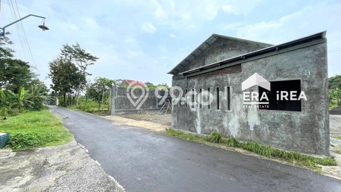 Gudang Komersial Dijual di Teras Boyolali LT 1530m2 & LB 1000m2 Gudang Komersial Dijual di Teras Boyolali LT 1530m2 & LB 1000m2