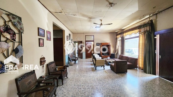 Hunian Mewah Siap Huni LT 311m2 di Laweyan, Surakarta Hunian Mewah Siap Huni LT 311m2 di Laweyan, Surakarta