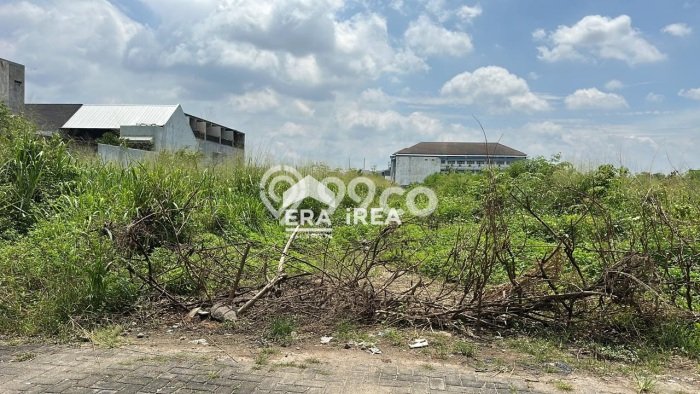 Jarang Ada! Tanah di Solo Baru Punya Luas 176m2 SHM Jarang Ada! Tanah di Solo Baru Punya Luas 176m2 SHM