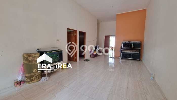 Dijual Cepat Rumah Bagus Siap Huni LB 180m2 di Gondangrejo, Karanganyar Dijual Cepat Rumah Bagus Siap Huni LB 180m2 di Gondangrejo, Karanganyar
