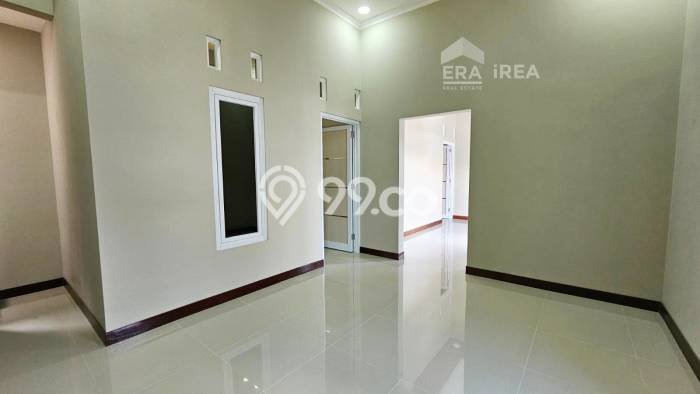 Hunian Cantik Minimalis Lb 180m2 di Banjarsari, Solo Hunian Cantik Minimalis Lb 180m2 di Banjarsari, Solo