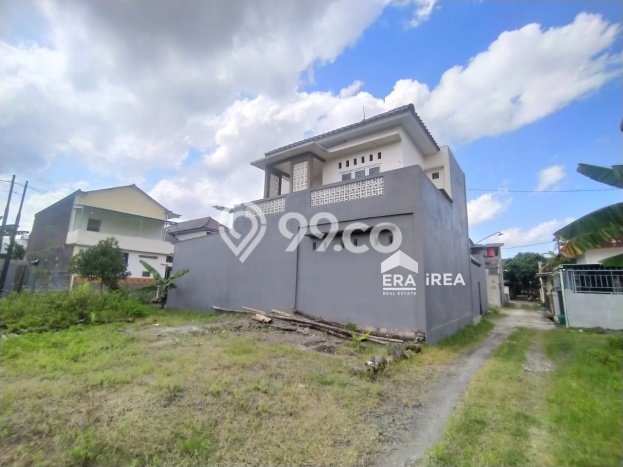 Dijual Cepat Rumah Bagus Siap Huni LB 150m2 di Banjarsari, Solo Dijual Cepat Rumah Bagus Siap Huni LB 150m2 di Banjarsari, Solo