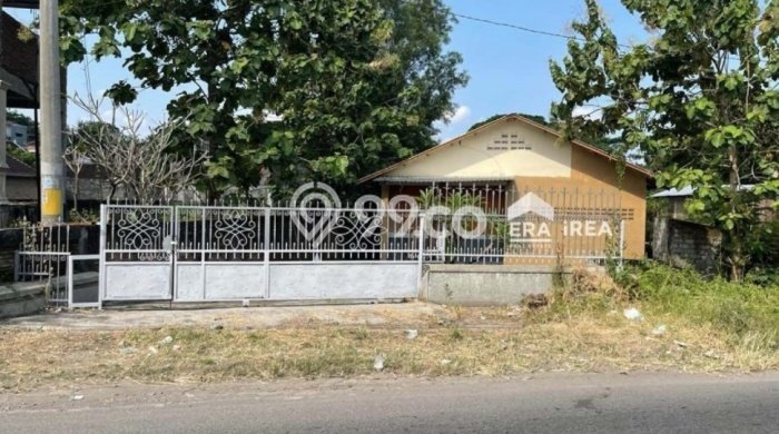 Gudang Dijual Lokasi Stratagis di Jebres Solo Cocok untuk Investasi Gudang Dijual Lokasi Stratagis di Jebres Solo Cocok untuk Investasi