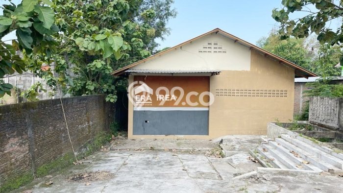 Gudang Dijual Lokasi Stratagis di Jebres Solo Cocok untuk Investasi Gudang Dijual Lokasi Stratagis di Jebres Solo Cocok untuk Investasi