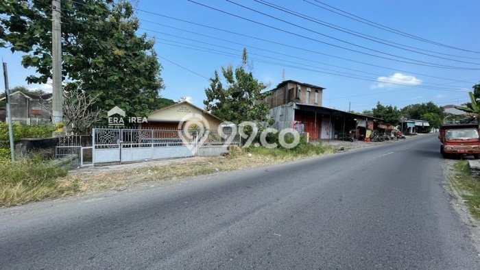 Gudang Dijual Lokasi Stratagis di Jebres Solo Cocok untuk Investasi Gudang Dijual Lokasi Stratagis di Jebres Solo Cocok untuk Investasi