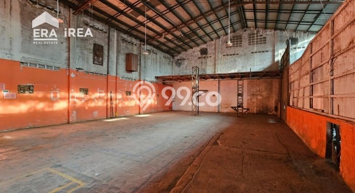 SENTRA BISNIS! Gudang di Grogol, Luas 685m², Lokasi Premium SENTRA BISNIS! Gudang di Grogol, Luas 685m², Lokasi Premium