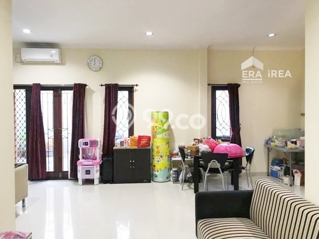 Jual Rumah Luas Elegan Dengan View Cantik di Kartosuro, Sukoharjo Jual Rumah Luas Elegan Dengan View Cantik di Kartosuro, Sukoharjo