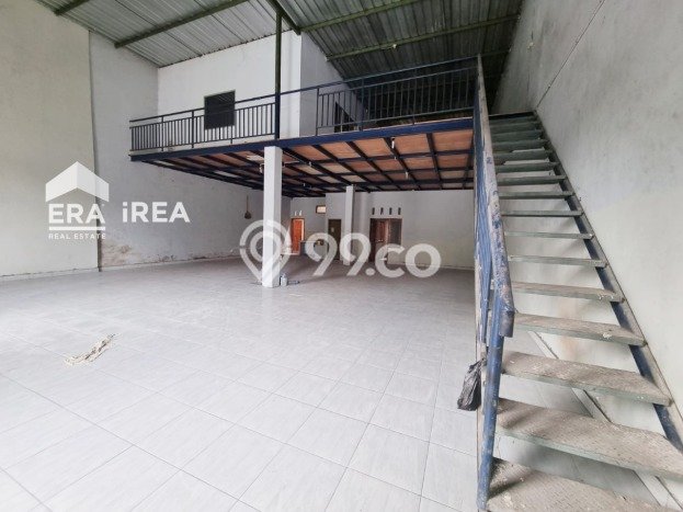 Komersial Area Premium Kawasan Jebres, Luas 180m², Disewakan Komersial Area Premium Kawasan Jebres, Luas 180m², Disewakan