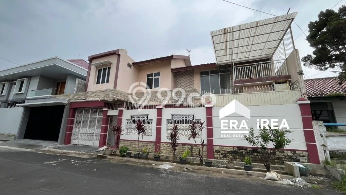 Lokasi terbaik! Rumah siap huni dikontrakkan di Solo Baru LB 350m2 Lokasi terbaik! Rumah siap huni dikontrakkan di Solo Baru LB 350m2