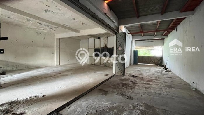 Unit Komersial Disewa Lokasi Kartasura, Sukoharjo Spesifikasi Luas Bangunan 150m2 Unit Komersial Disewa Lokasi Kartasura, Sukoharjo Spesifikasi Luas Bangunan 150m2