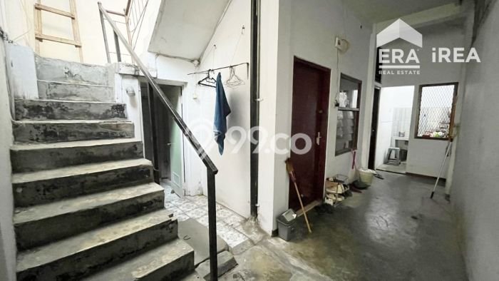 Jual Segera Rumah LT 85m² / LB 160m² di Lokasi Premium Jebres, Surakarta Jual Segera Rumah LT 85m² / LB 160m² di Lokasi Premium Jebres, Surakarta