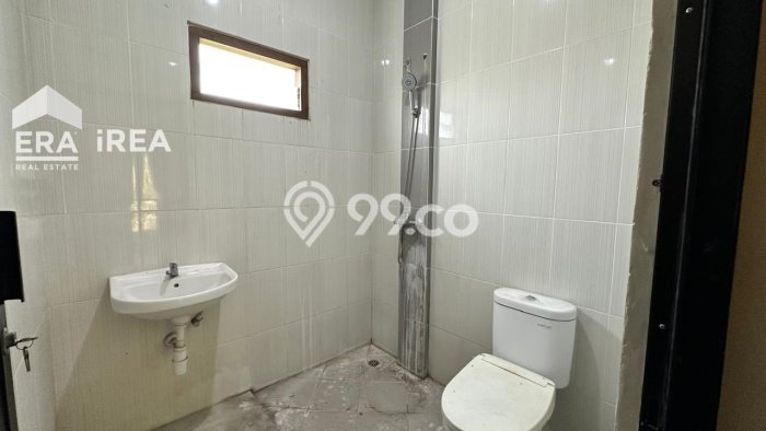 For Sale Rumah 3 Kamar Lokasi Ideal Bagus dan Strategis di Colomadu For Sale Rumah 3 Kamar Lokasi Ideal Bagus dan Strategis di Colomadu