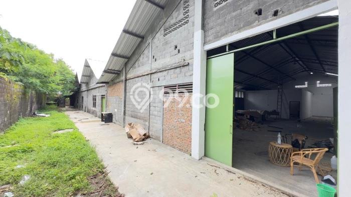 Disewakan Gudang komersial di Kartasura luas bangunan 1500m2 Disewakan Gudang komersial di Kartasura luas bangunan 1500m2
