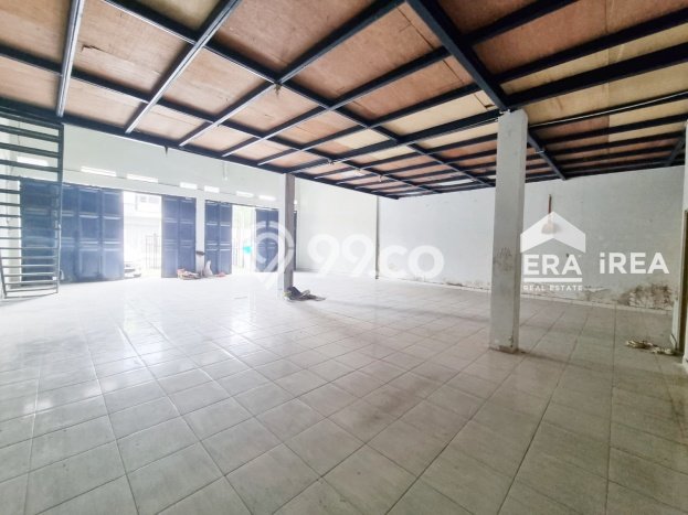 Unit Ruko Dijual di Jebres Solo Luas Bangunan 180m2 Unit Ruko Dijual di Jebres Solo Luas Bangunan 180m2