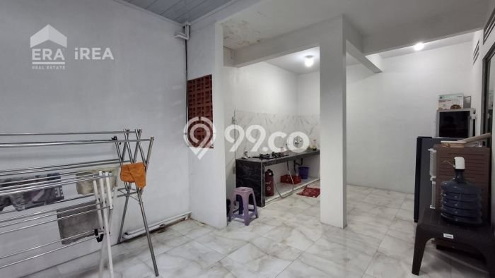 Jual Rumah Bagus Siap Huni LB 125m2 di Colomadu, Karanganyar Jual Rumah Bagus Siap Huni LB 125m2 di Colomadu, Karanganyar