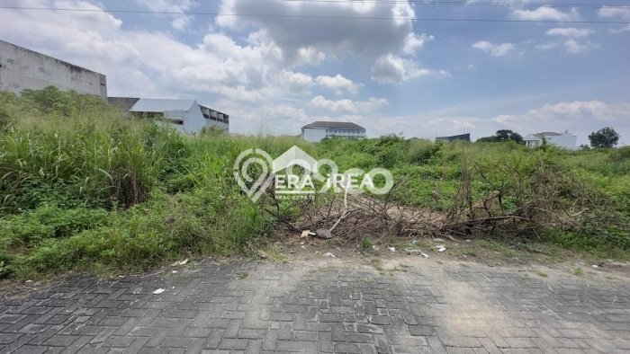 Jarang Ada! Tanah di Solo Baru Punya Luas 176m2 SHM Jarang Ada! Tanah di Solo Baru Punya Luas 176m2 SHM