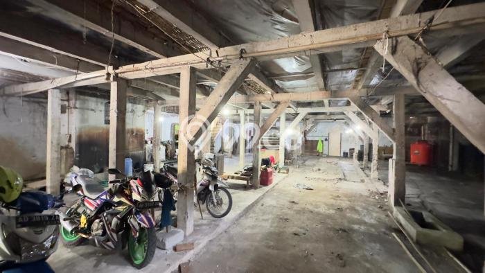 PRIME LOCATION! Gudang Kawasan Grogol, Luas 500m2m², Kawasan Komersial, Posisi Premium PRIME LOCATION! Gudang Kawasan Grogol, Luas 500m2m², Kawasan Komersial, Posisi Premium
