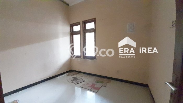 SIAP HUNI! Rumah Strategis area Kartasura, Luas 118m2m² Bangunan 118m2m² SIAP HUNI! Rumah Strategis area Kartasura, Luas 118m2m² Bangunan 118m2m²