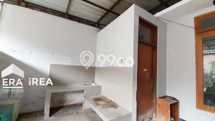 SIAP HUNI! Rumah Strategis area Kartasura, Luas 118m2m² Bangunan 118m2m² SIAP HUNI! Rumah Strategis area Kartasura, Luas 118m2m² Bangunan 118m2m²