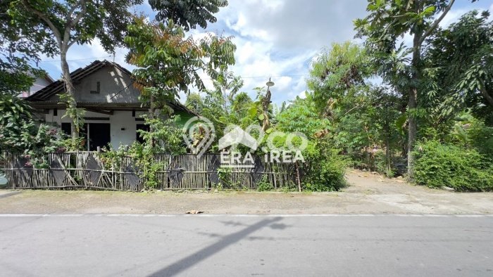 Lahan Strategis di Ngemplak Dijual dengan Luas 182m2 Lahan Strategis di Ngemplak Dijual dengan Luas 182m2
