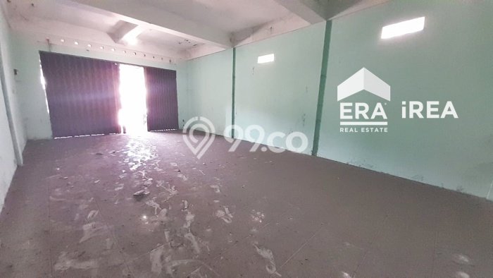 Lokasi Strategis! Dijual Komersial Bisnis di Colomadu, Solo Kondisi Bagus Lokasi Strategis! Dijual Komersial Bisnis di Colomadu, Solo Kondisi Bagus