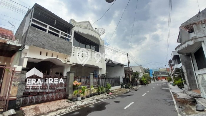 Jual Rumah Favorit Siap Huni LB 160m2 di Colomadu, Solo Jual Rumah Favorit Siap Huni LB 160m2 di Colomadu, Solo