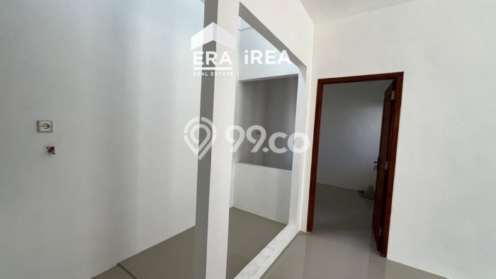 Jual Rumah Bagus Siap Huni LB 100m2 di Tasikmadu, Karanganyar Jual Rumah Bagus Siap Huni LB 100m2 di Tasikmadu, Karanganyar