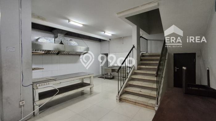 Ruko For Rent Kawasan Banjarsari, Luas 162m², Lokasi Premium, Siap Operasi Ruko For Rent Kawasan Banjarsari, Luas 162m², Lokasi Premium, Siap Operasi