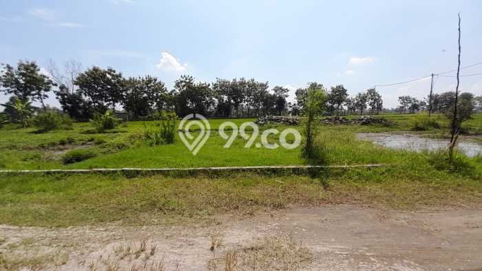 Tanah Kosong Dijual di Karanganyar dengan Area 110m2 Tanah Kosong Dijual di Karanganyar dengan Area 110m2
