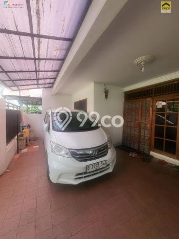 Dijual Rumah Premium dengan Fasilitas Sekitar Lengkap di Kebayoran Lama, Jakarta Selatan Dijual Rumah Premium dengan Fasilitas Sekitar Lengkap di Kebayoran Lama, Jakarta Selatan