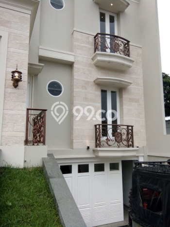 Rumah Mewah LB 580m2 Siap Pakai Desain Elegan di Otista, Jakarta Timur Rumah Mewah LB 580m2 Siap Pakai Desain Elegan di Otista, Jakarta Timur