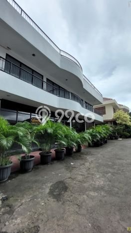 Rumah Eksklusif Dijual LT 2160m2 di Duren Sawit, Jakarta Timur Rumah Eksklusif Dijual LT 2160m2 di Duren Sawit, Jakarta Timur