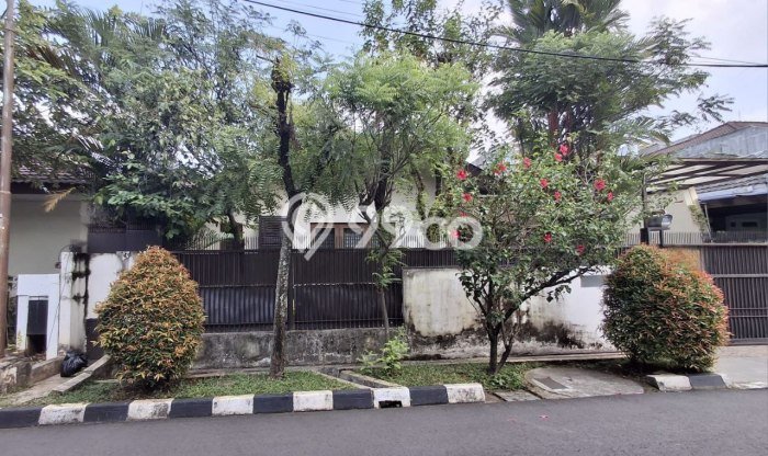 Dijual Rumah Luas Elegan Dengan View Cantik di Warung Buncit, Jakarta Selatan Dijual Rumah Luas Elegan Dengan View Cantik di Warung Buncit, Jakarta Selatan
