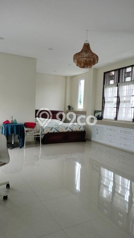 Ready to Use! Premium House LT 150m2 Desain Modern di Cipinang Ready to Use! Premium House LT 150m2 Desain Modern di Cipinang