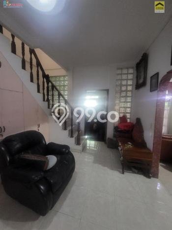 Dijual Rumah Premium dengan Fasilitas Sekitar Lengkap di Kebayoran Lama, Jakarta Selatan Dijual Rumah Premium dengan Fasilitas Sekitar Lengkap di Kebayoran Lama, Jakarta Selatan