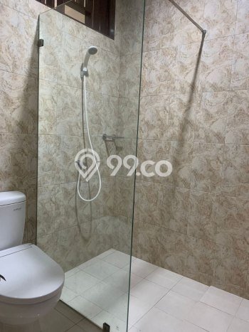 Rumah Elit Modern Tanpa Renovasi di Cipinang Jakarta Timur Rumah Elit Modern Tanpa Renovasi di Cipinang Jakarta Timur