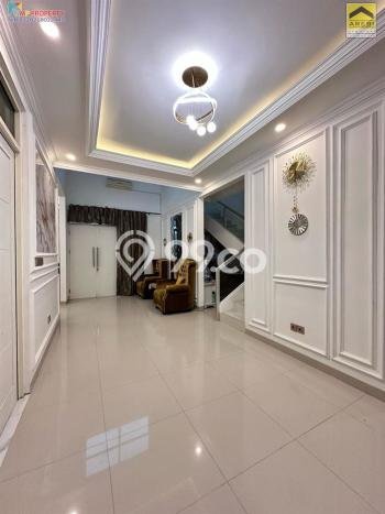 Jual Rumah Mewah Elegan Dengan View Eksklusif di Jatiwarna, Bekasi Jual Rumah Mewah Elegan Dengan View Eksklusif di Jatiwarna, Bekasi