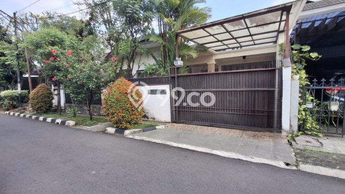 Dijual Rumah Luas Elegan Dengan View Cantik di Warung Buncit, Jakarta Selatan Dijual Rumah Luas Elegan Dengan View Cantik di Warung Buncit, Jakarta Selatan