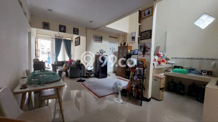 Dijual Rumah Minimalis Bagus Punya 4 KT di Jagakarsa Jakarta Selatan SHM Dijual Rumah Minimalis Bagus Punya 4 KT di Jagakarsa Jakarta Selatan SHM