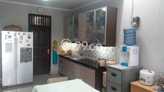 For Sale Hunian Rumah Terawat 5 KT di Jatiwaringin, Bekasi For Sale Hunian Rumah Terawat 5 KT di Jatiwaringin, Bekasi