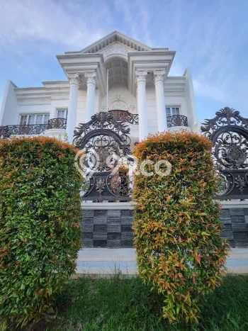Rumah Luxury Modern Tanpa Renovasi di Pondok Kelapa Jakarta Timur Rumah Luxury Modern Tanpa Renovasi di Pondok Kelapa Jakarta Timur