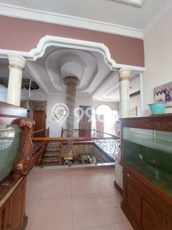 Rumah Mewah LB 405m2 Siap Huni Desain Elegan di Jatiwaringin, Jakarta Timur Rumah Mewah LB 405m2 Siap Huni Desain Elegan di Jatiwaringin, Jakarta Timur